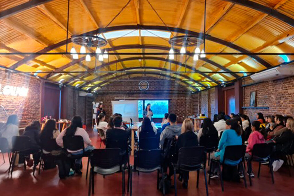 UAP Educación: Taller de escritura creativa