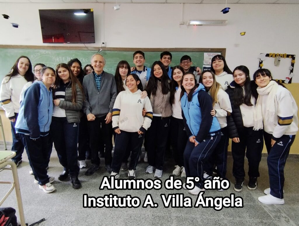 Estudiantes del Colegio de Villa Ángela
