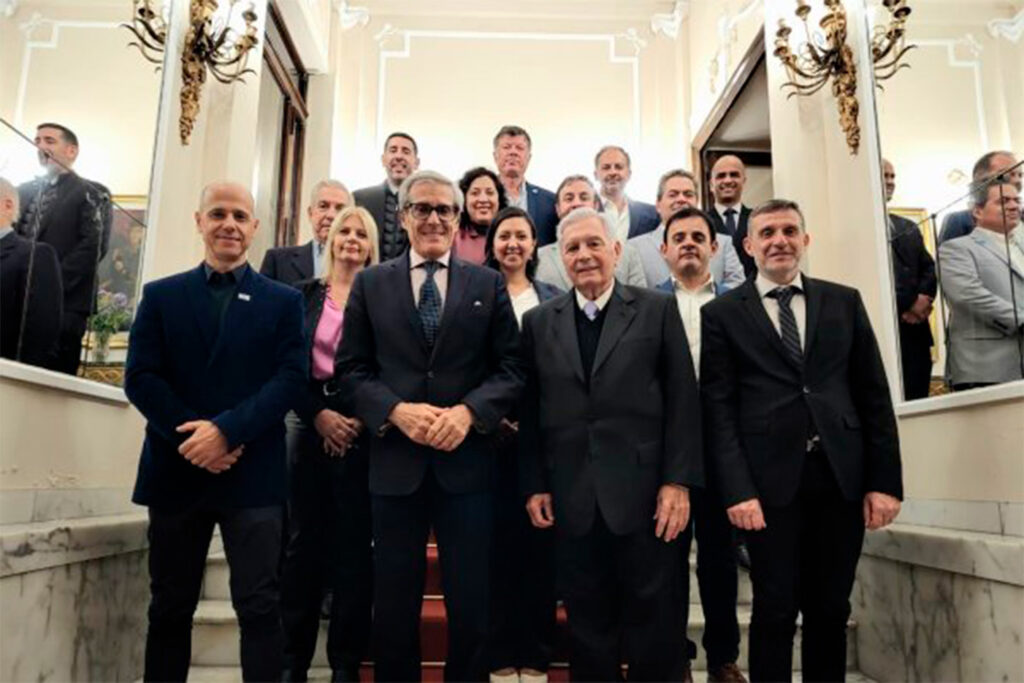 Entre Ríos refuerza lazos académicos en Roma: el embajador argentino se compromete con la innovación universitaria